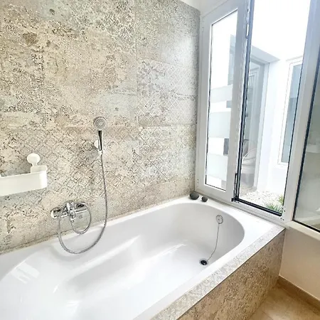 Casahost Townhouse Lise Dom wakacyjny Puerto del Carmen (Lanzarote)