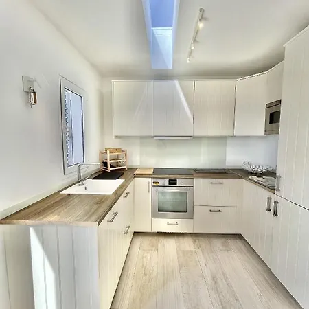 Casahost Townhouse Lise *