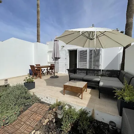Casahost Townhouse Lise 펜션 *